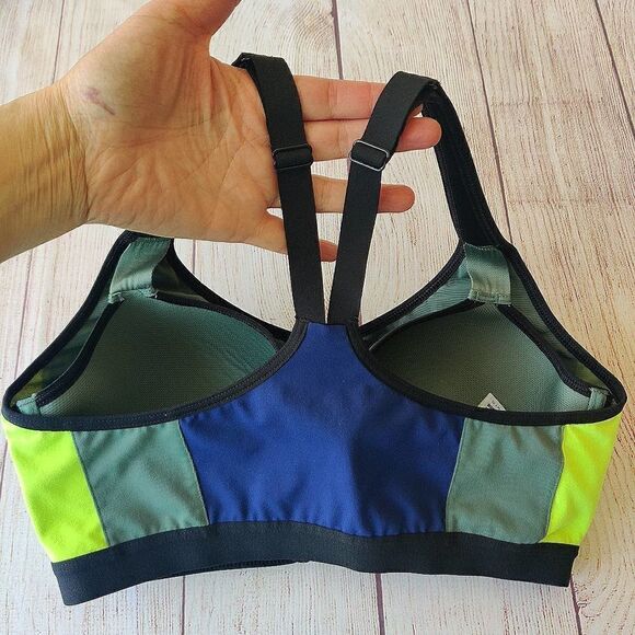 Victoria's Secret Knockout colorblock front closure sports bra 36D - Picture 7 of 9